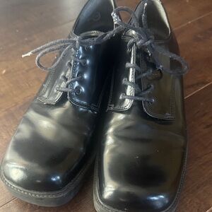 Enzo Angiolini Glossy Black womens Derbys.  ❤️